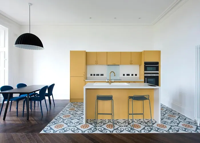 Top Hotels in Stornoway Centre, Isle of Lewis