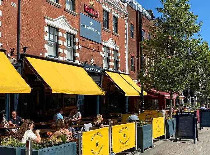 Top-Rated Hotels Near Southampton Cruise Terminal