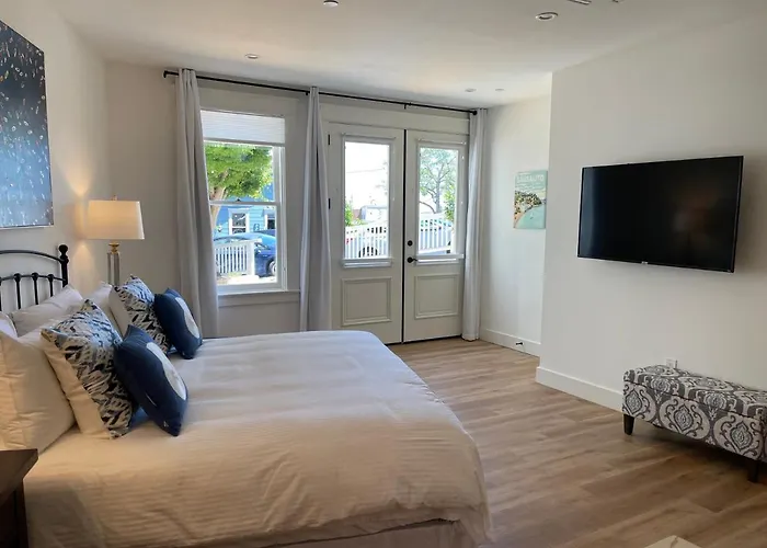 Best Sausalito Hotels on the Water