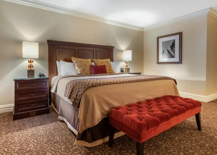 Best Romantic Hotels in Pittsburgh for Couples