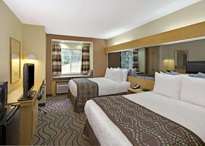 Top-Rated Hotels Near University Charlotte NC