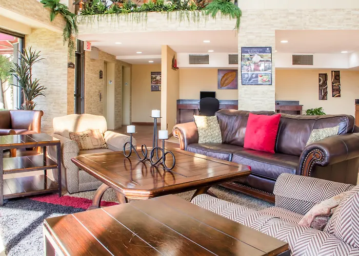 Top Hotels in Broken Arrow