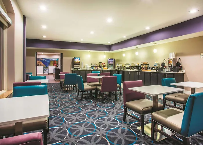 Best Hotels in Russellville Arkansas