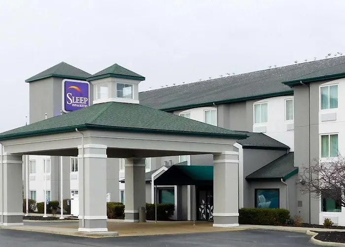 Best Hotels Close to Legacy Emanuel Hospital