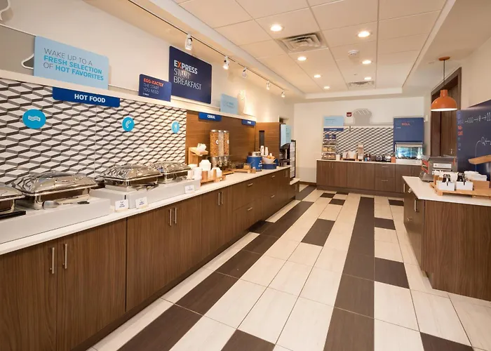 Best Hotels Near Portage, Indiana