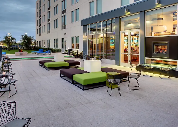 Best Hotels Near Fiesta Texas in San Antonio