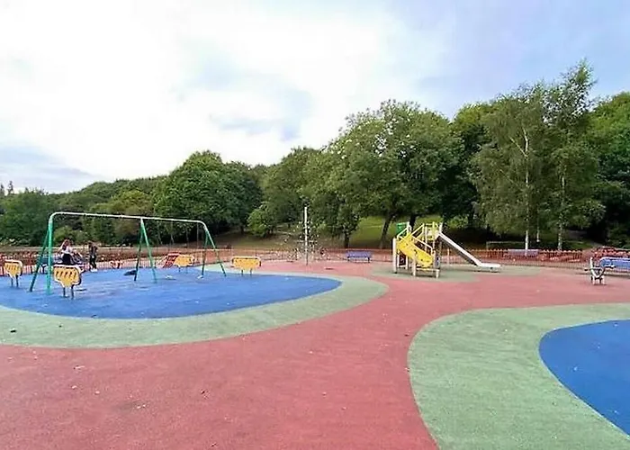 Top-Rated Hotels in Charming Batley