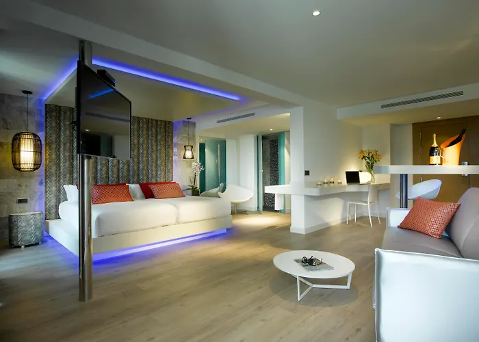 Mágicos hoteles con encanto en Ibiza a pie de playa