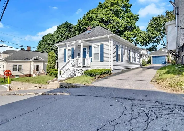 Top Hotels Near Biddeford Maine