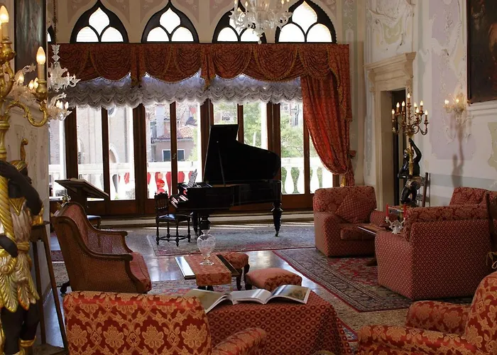 Cheap Hotels in Venice