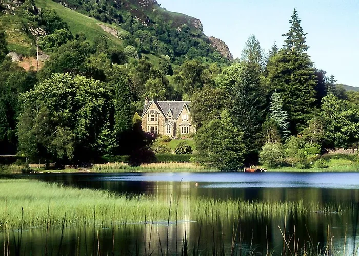Top Hotels in Aberfoyle for Nature Lovers