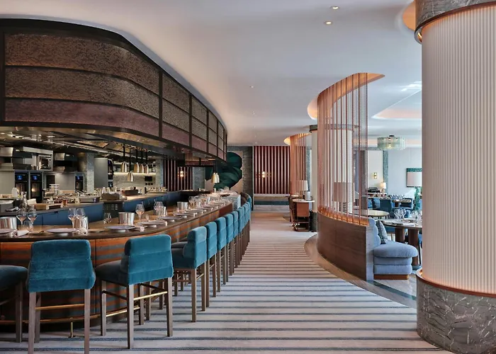 Top 5-Star Hotels in London for Opulent Stays