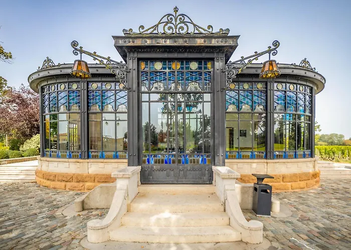 Premier Telegraph Bordeaux Accommodations