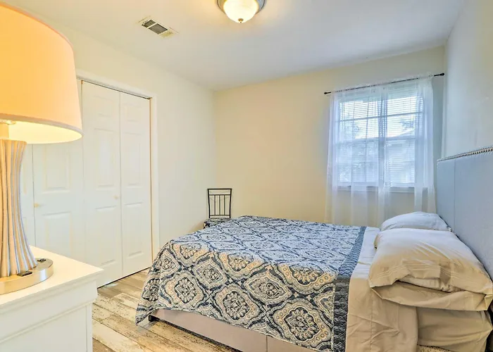 Best Hotels Near Marina Green Park Long Beach