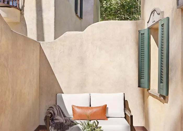 Top Hotels in Napa and Sonoma Wine Country