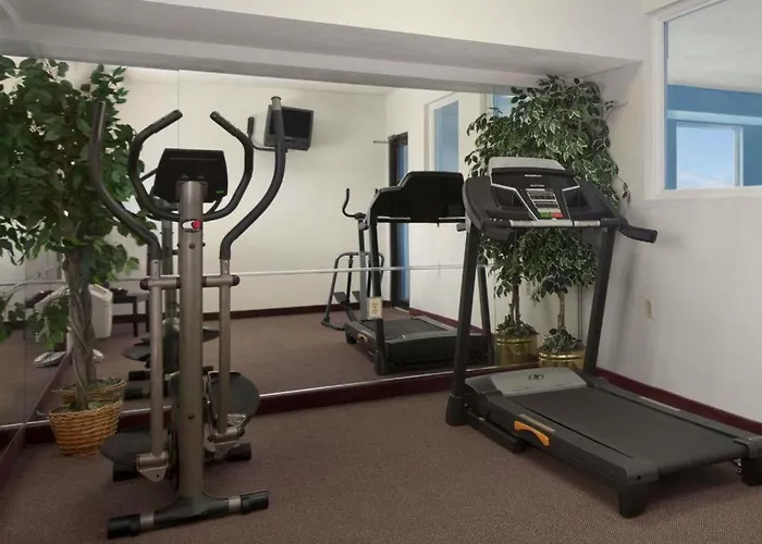 Top Hotels in the Vicinity of Romeoville