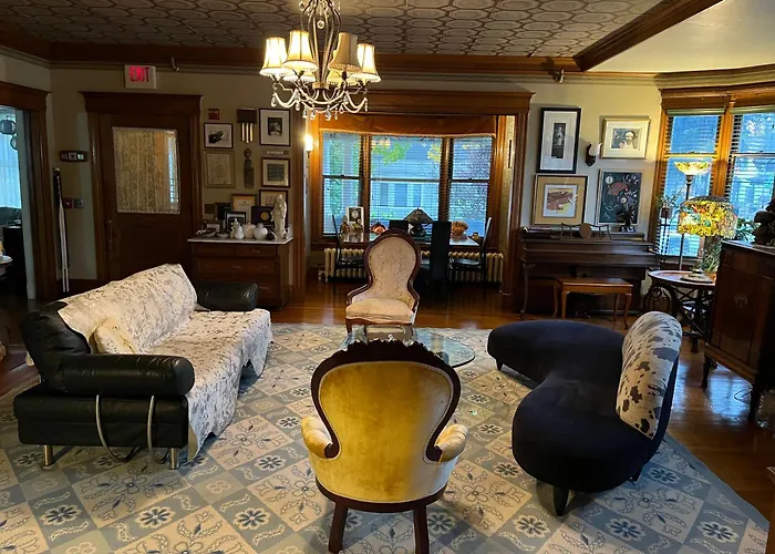 Best Auburn N Y Hotels for Memorable Stays