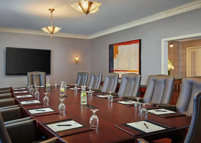 Best Hotels Near Denver Convention Center