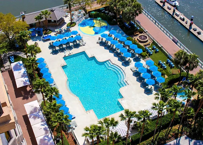 Best Savannah Riverfront Hotels with Balconies