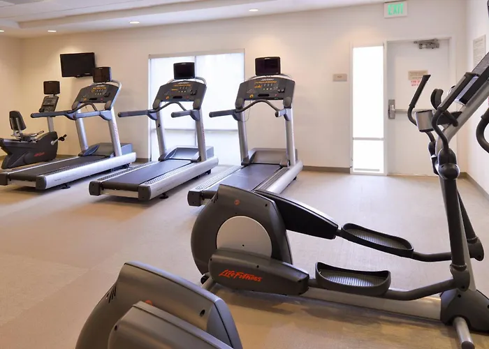 The Best Hotels in Corona, California