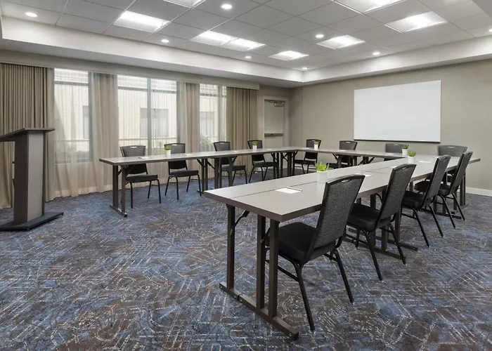 Top Garden City Hotels