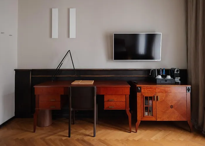 Top-Rated Cheap Hotels in Krakow Old Town