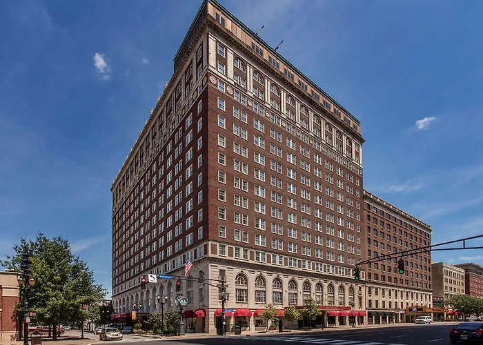 Top Weekly Hotels in Louisville, KY