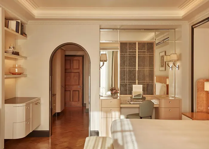 Top Grand Hotels in London