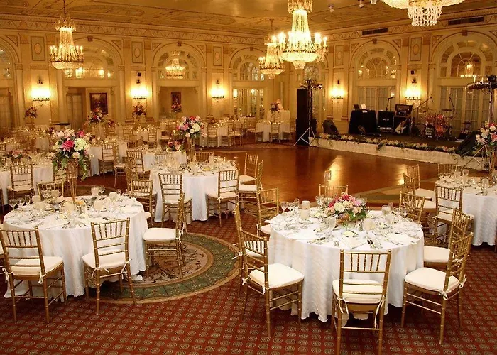 Top Weekly Hotels in Louisville, KY