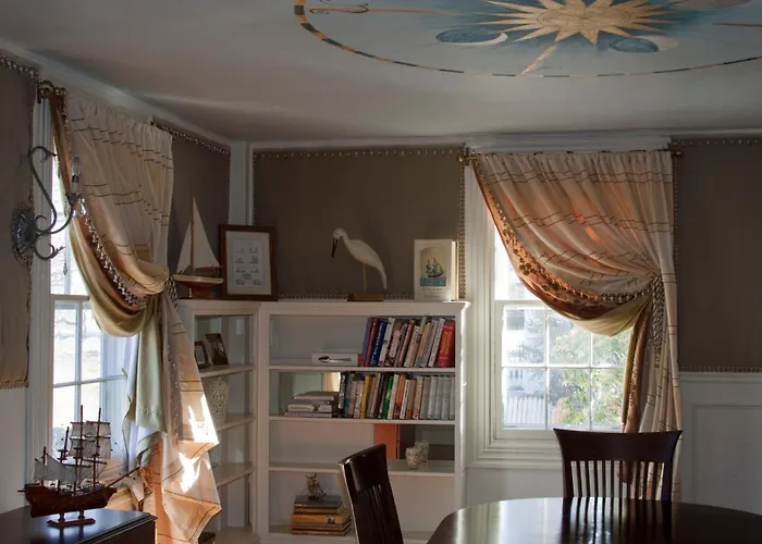 Top Hotels Near Charming Madison Ohio