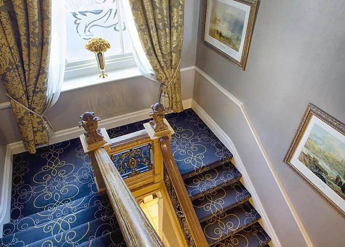 Best Dog Friendly Hotels in Alnwick for Petlovers