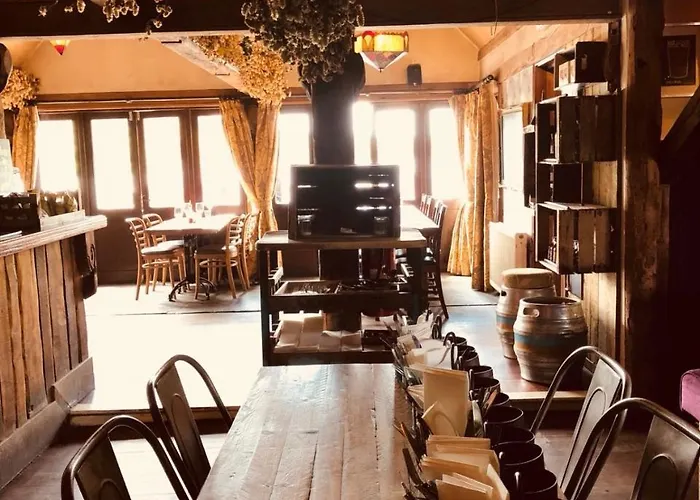 Finest Hotels Near Felbridge for Memorable Stays