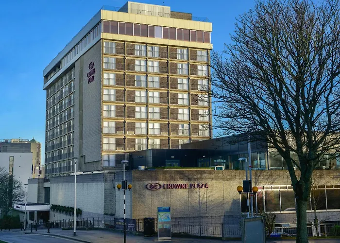 Top Hotels in Scenic Coastal Plymouth