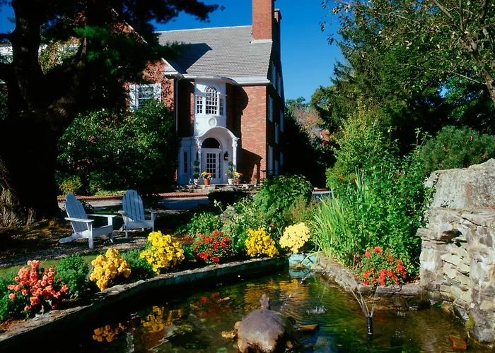 Top Hotels Near Norwich CT