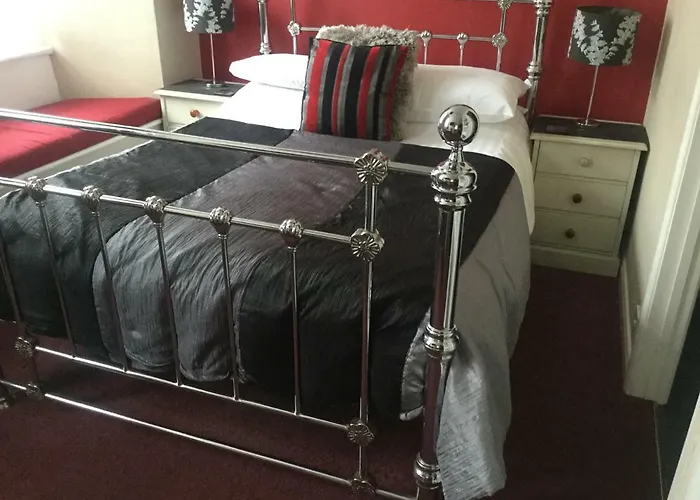 Top St Austell Brewery Hotels and Inns