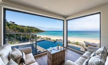 10 top UK hotel pools with a view