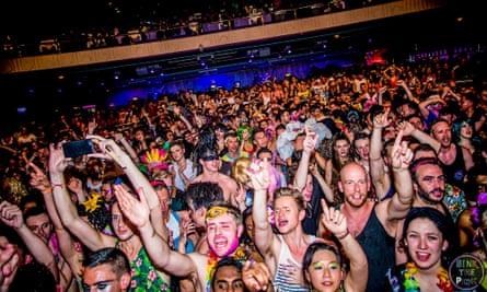 Summer Ball Crowd Shot from Sink the Pink club night