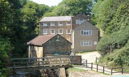 Boggle Hole YHA, Whitby
