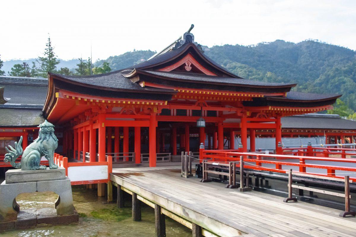 The complex of buildings called Itsukushima Shrine is one of Japan's national treasures - © faruko3022 / Fotolia
