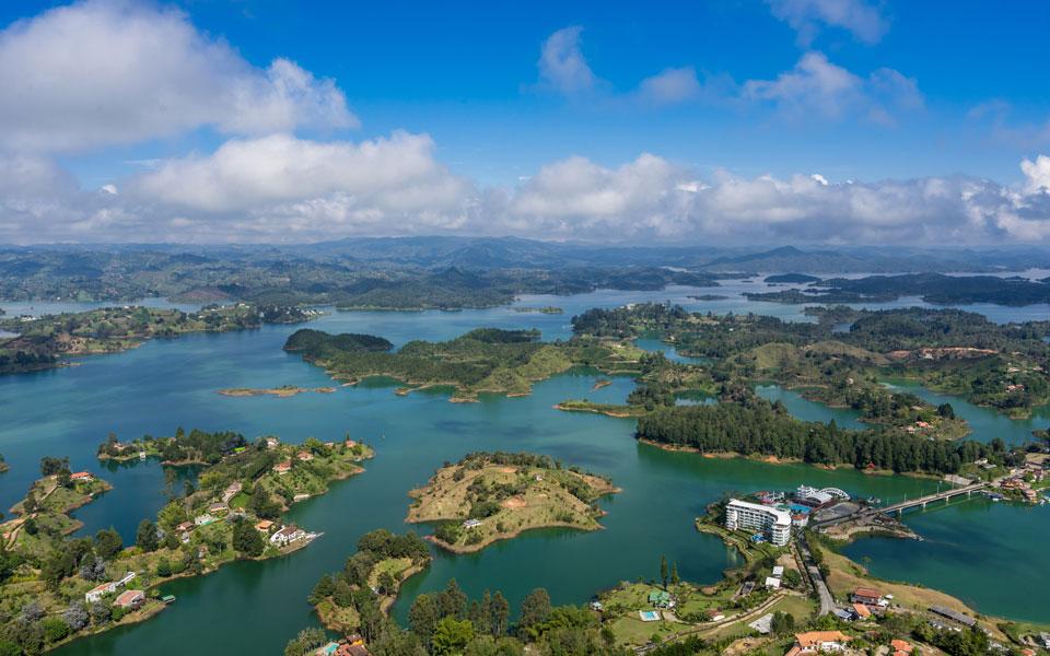 Fantastische Aussicht vom La Piedra del Penol in Guatape