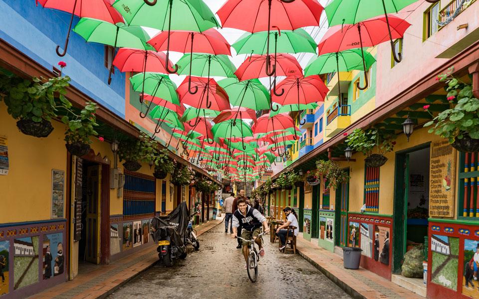 Herumschlendern im Dorf Guatapé